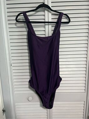 Speedo Woman’s Deep Purple One-Piece Swimsuit